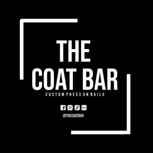 Holiday Custom Press On Nails | High Quality Nails | Handmade - Picture 4 of 11